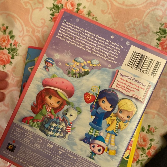 Strawberry shortcake dvd bundle of 3 - Picture 3 of 10